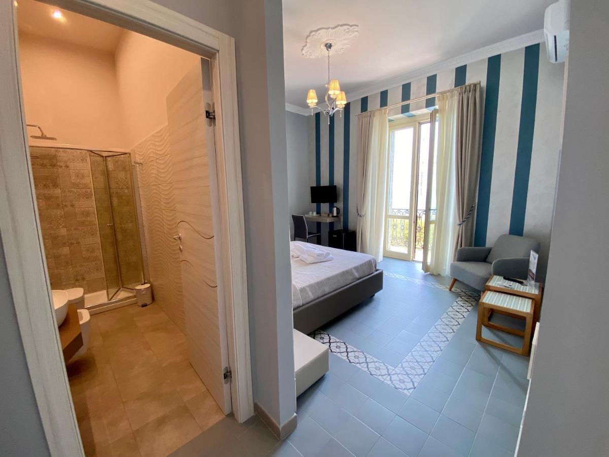 Dimora Le Pietre Del Mare Hotel Pizzo  Luaran gambar