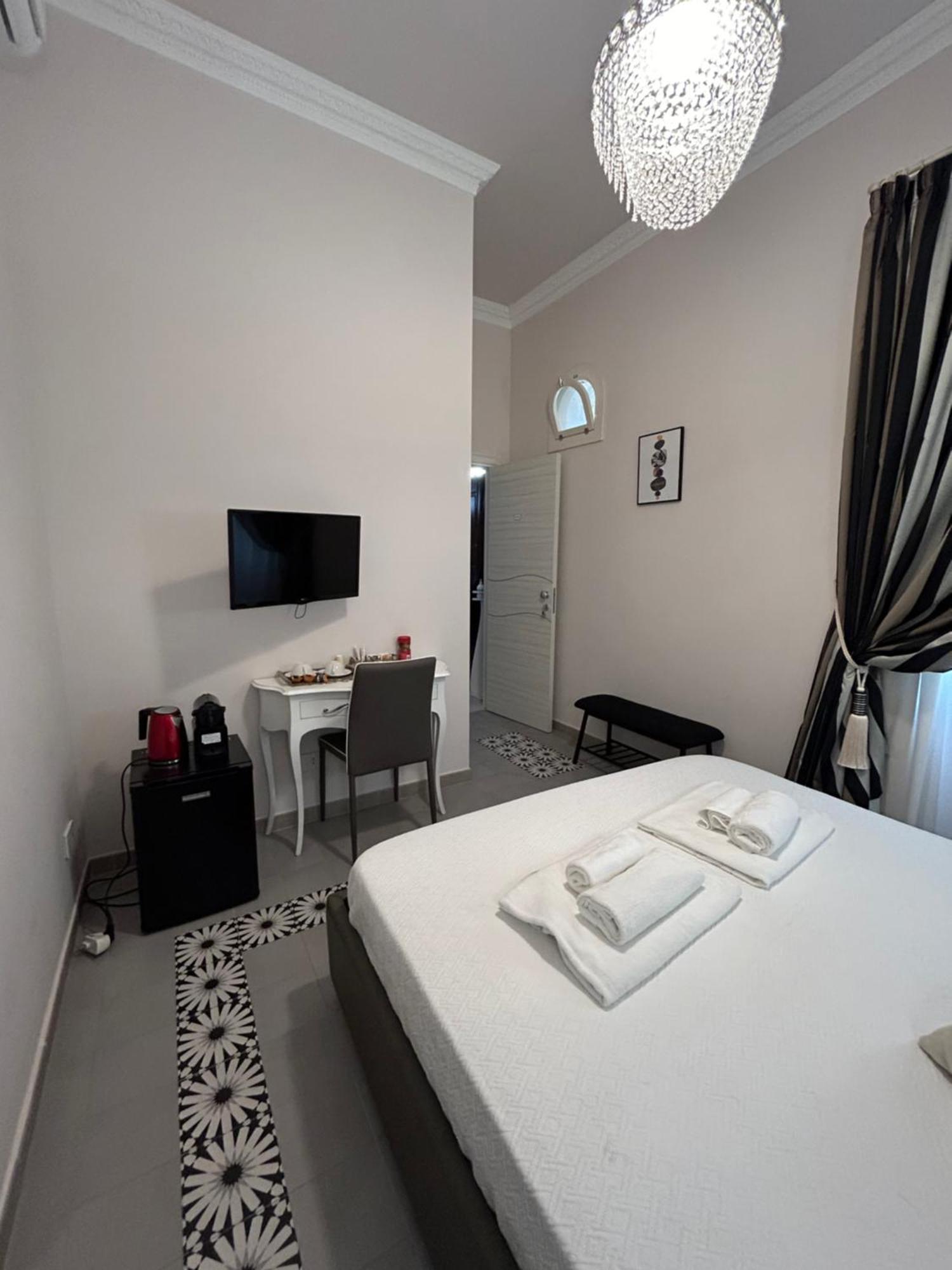 Dimora Le Pietre Del Mare Hotel Pizzo  Luaran gambar