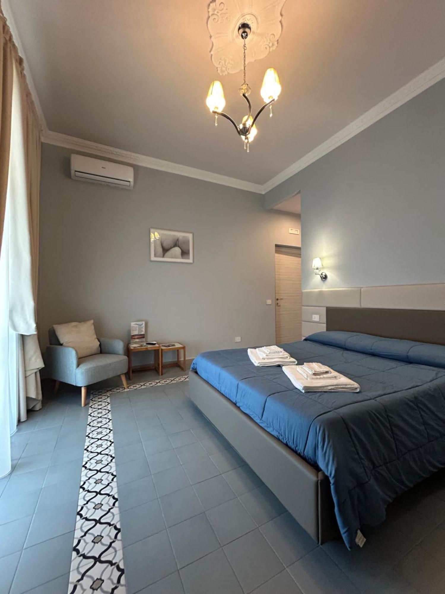 Dimora Le Pietre Del Mare Hotel Pizzo  Luaran gambar