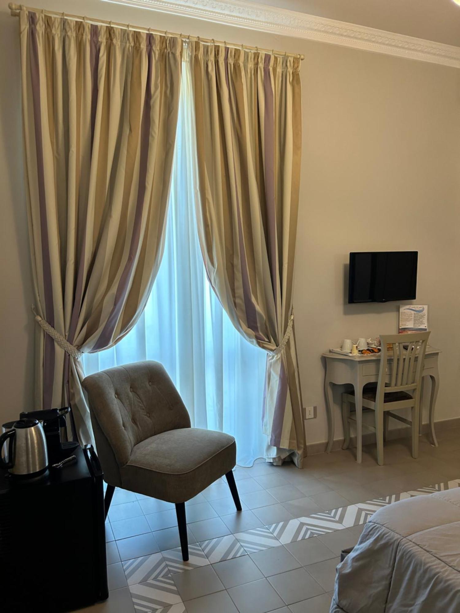 Dimora Le Pietre Del Mare Hotel Pizzo  Luaran gambar