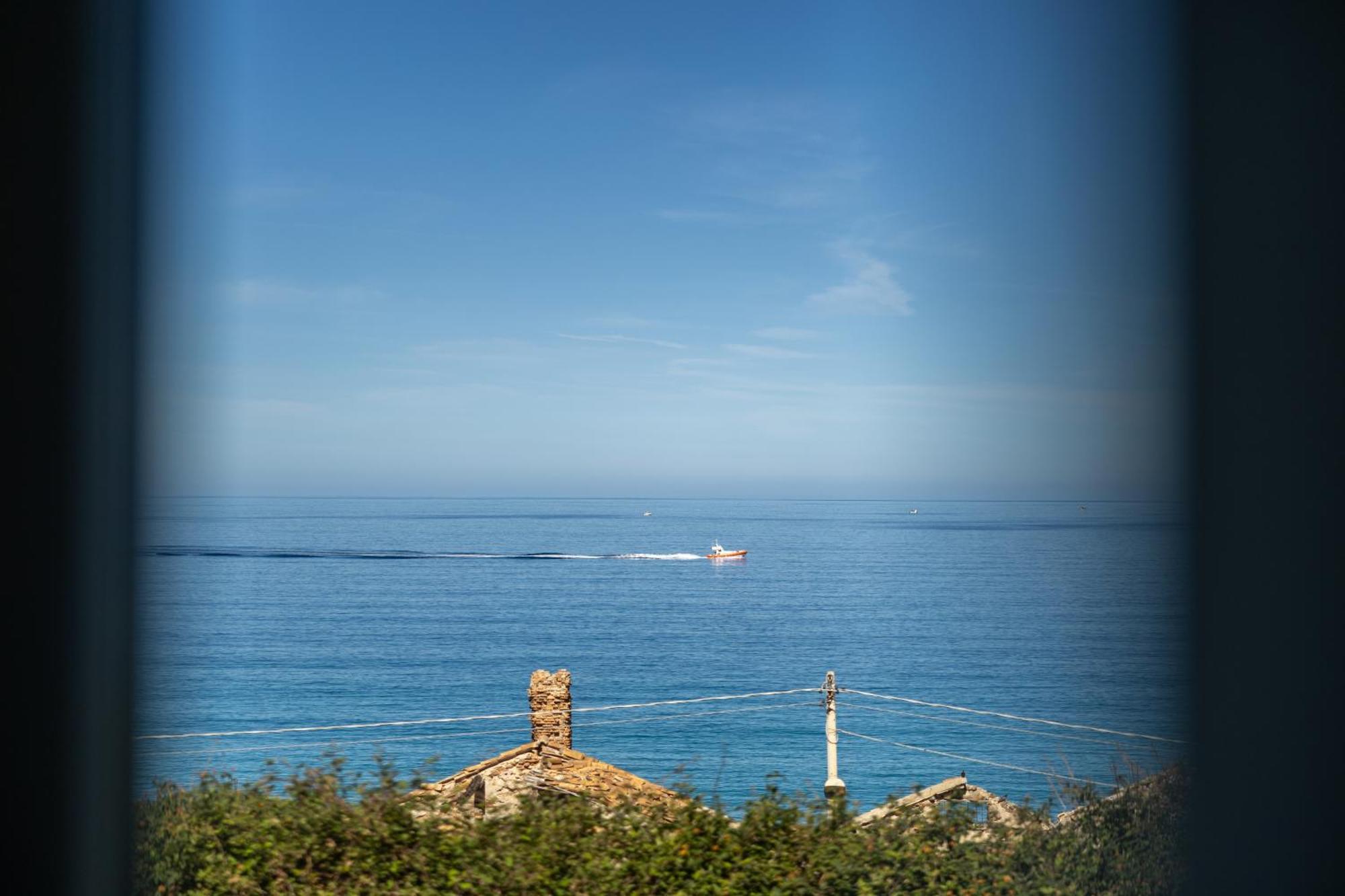 Dimora Le Pietre Del Mare Hotel Pizzo  Luaran gambar